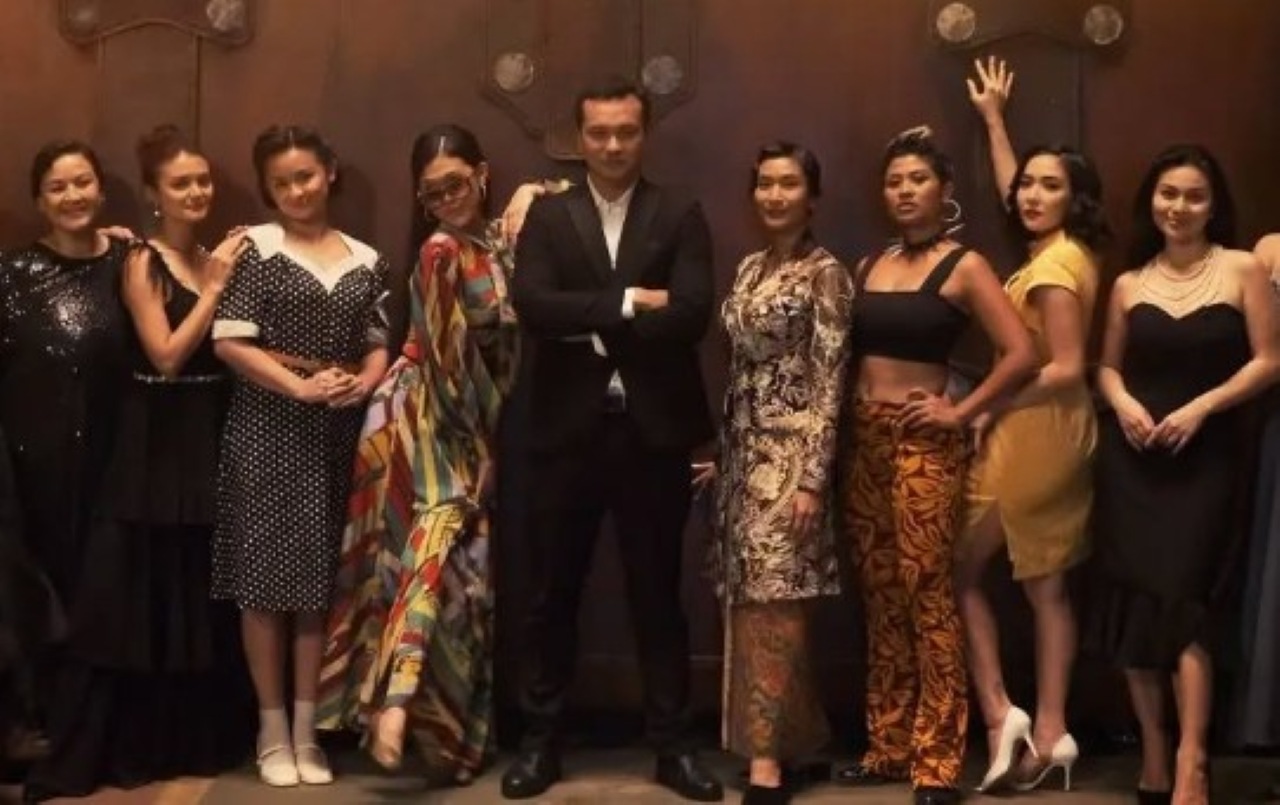 Bertabur Bintang! Film Musikal Siapa Dia Diramaikan Nicholas Saputra Sampai Ariel Tatum