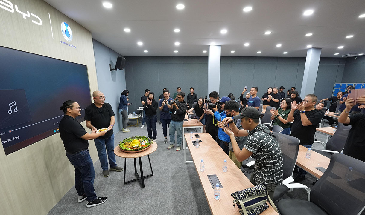 BYD Rayakan Satu Tahun Perjalanan di Indonesia Bersama BEYOND di GIIAS 2025, Konsisten Bangun Ekosistem EV