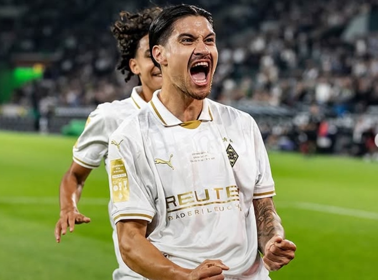 Kevin Diks Debut Keren di Munchengladbach, Langsung Cetak Gol ke Gawang Valencia!