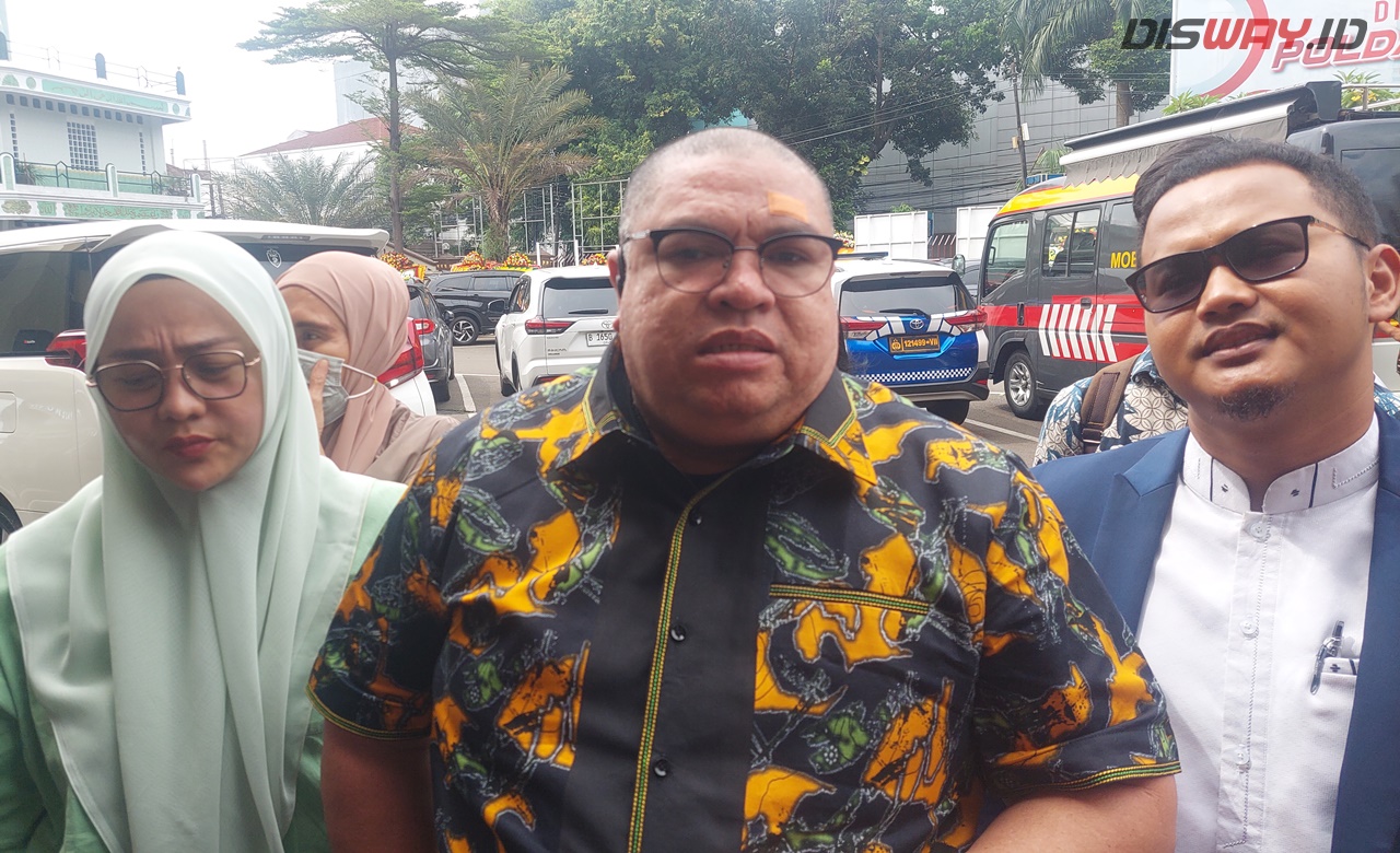 Razman Nasution Sebut Lolly Sudah Berhubungan Intim, Bukan dengan Vadel Badjideh