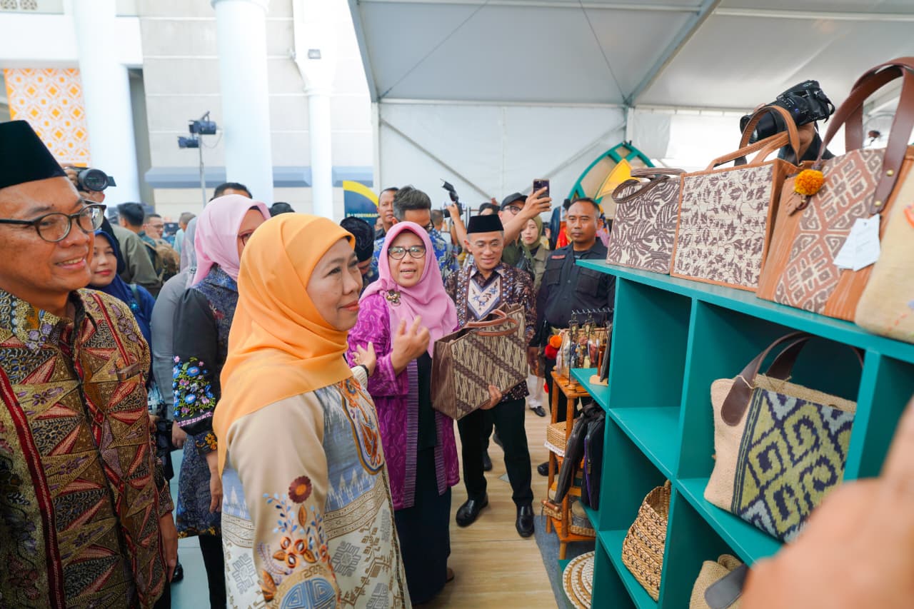FESyar Regional Jawa 2025, Gubernur Khofifah Tegaskan Jatim Jadi Episentrum Ekonomi Syariah Nasional