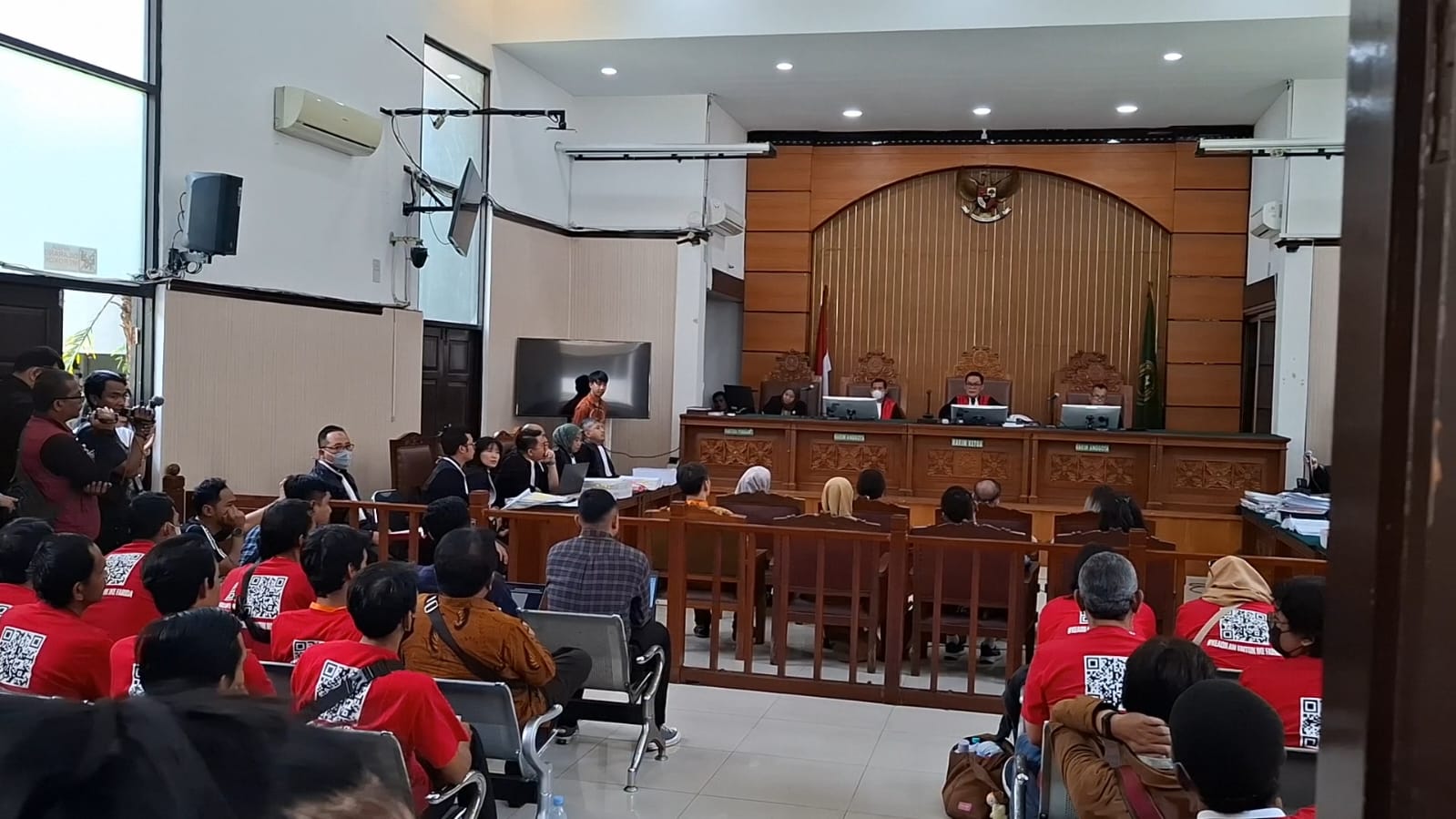 Sidang Sumpah Palsu Ike Farida, Jaksa Hadirkan Saksi Kunci