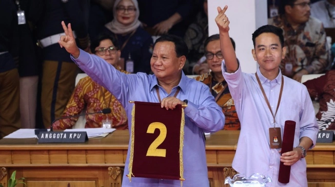 Arti Finger Heart Gibran Saat Dapat Nomor Urut Pilpres 2024