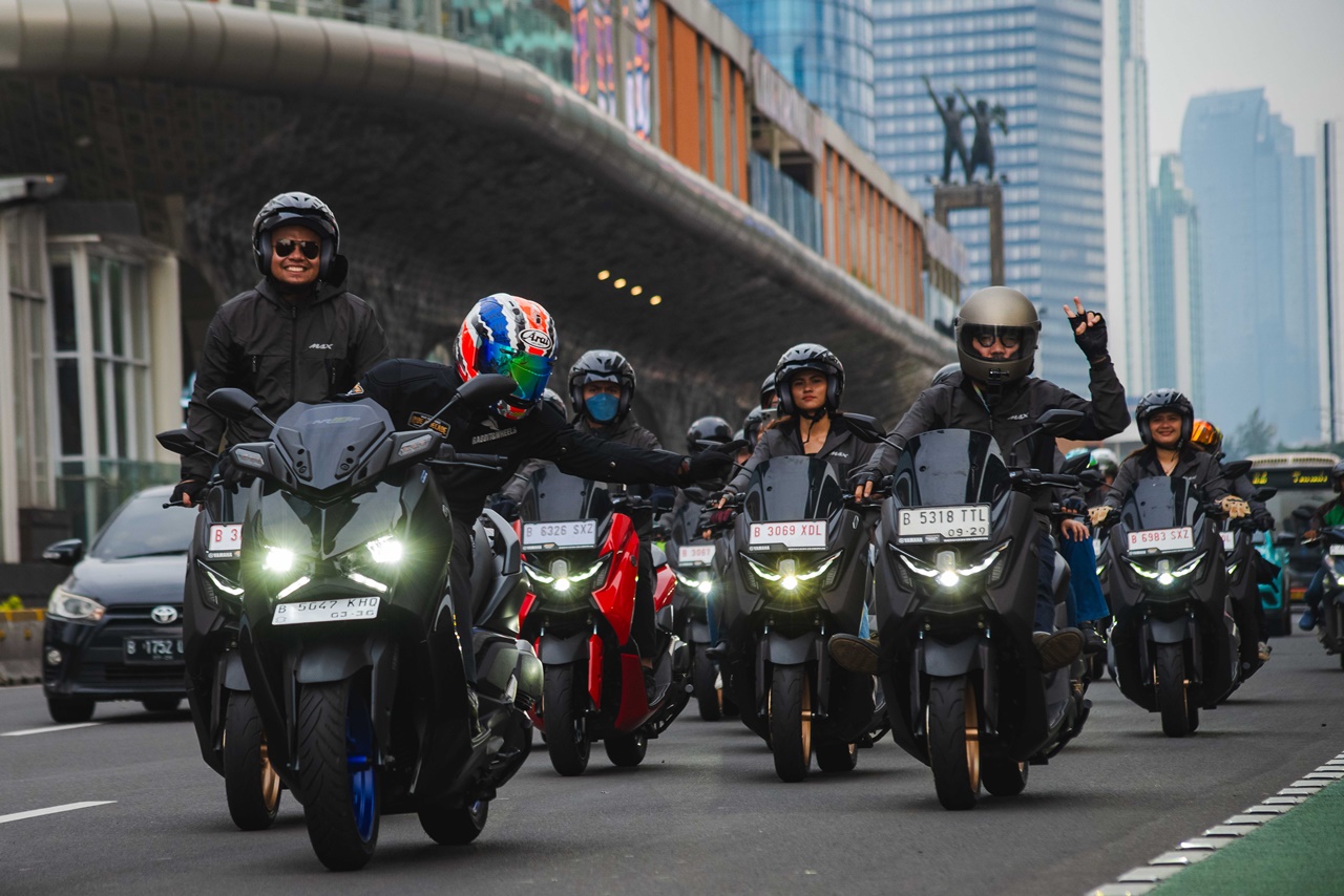 Coba Dulu Baru Jatuh Cinta! MAXCLUSIVE Yamaha Tawarkan Test Ride NMAX TURBO & NEO