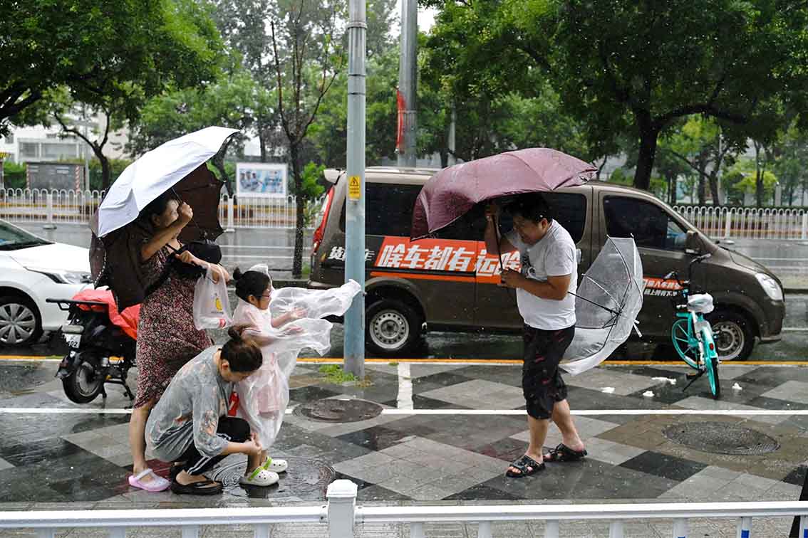 Waspada Banjir, Ribuan Warga Beijing Mengungsi