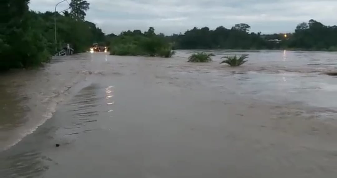 Sungai Enim Meluap! Ratusan Rumah di 3 Kecamatan Muara Enim Terendam Banjir Hingga 2 Meter