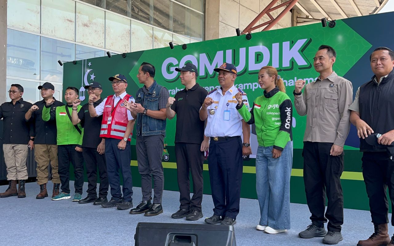 AHY Lepas Ribuan Driver Ojol Ikut GoMudik Gratis GoTo di Terminal Pulo Gebang