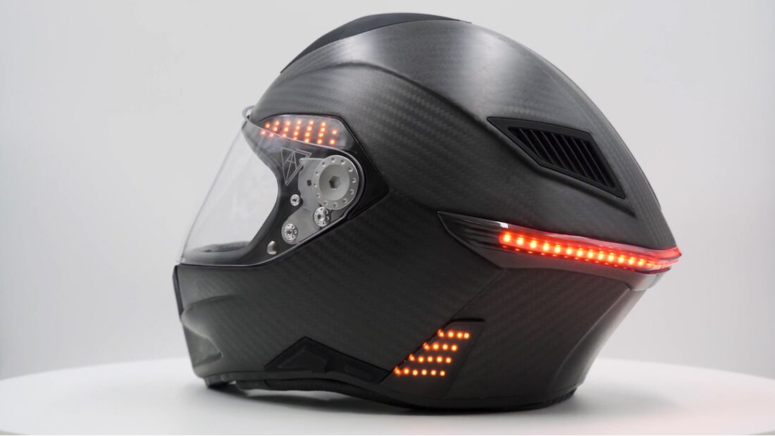 Vata7 X1 Helm Karbon dengan Pencahayaan Berikan Visibilitas Lebih Buat Bikers