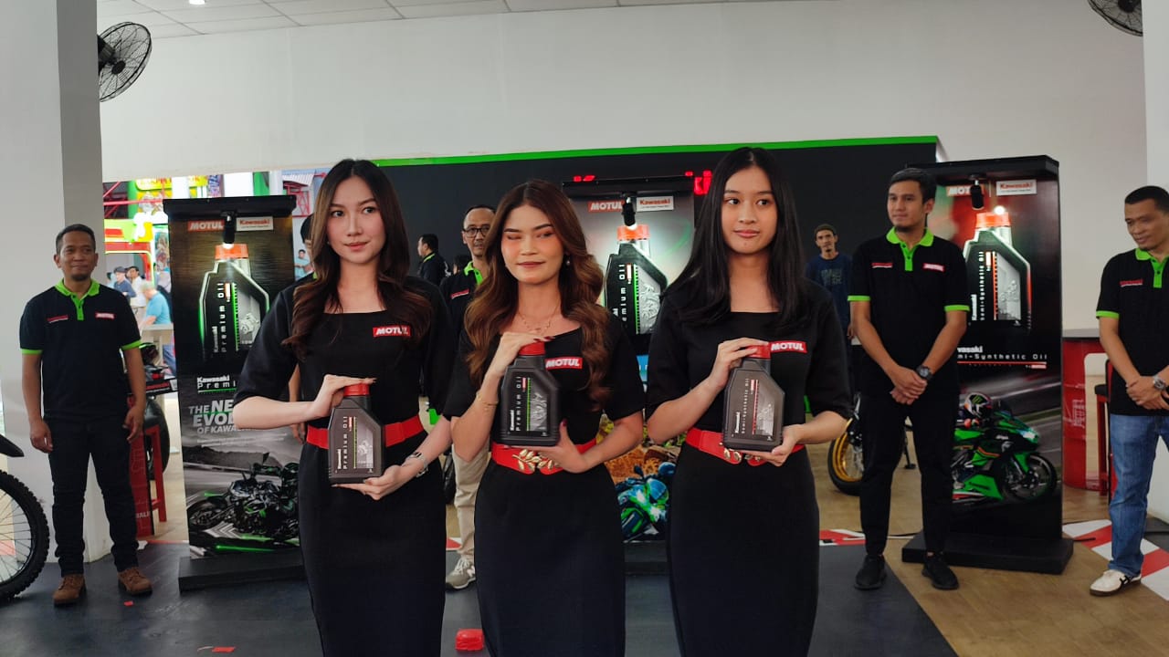 Kolaborasi Ekslusif Motul x Kawasaki, Hadirkan Oli Premium Untuk Mesin Motor Segala Medan