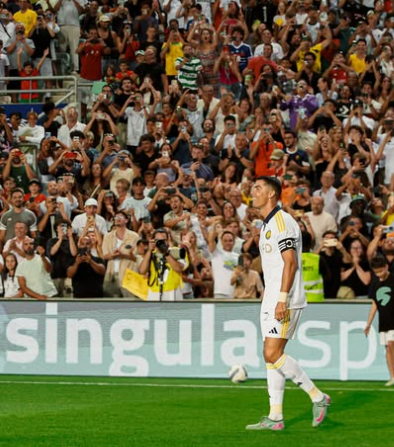 Hattrick ke-64! Ronaldo Bawa Al Nassr Hajar Tim Portugal Rio Ave 4-0