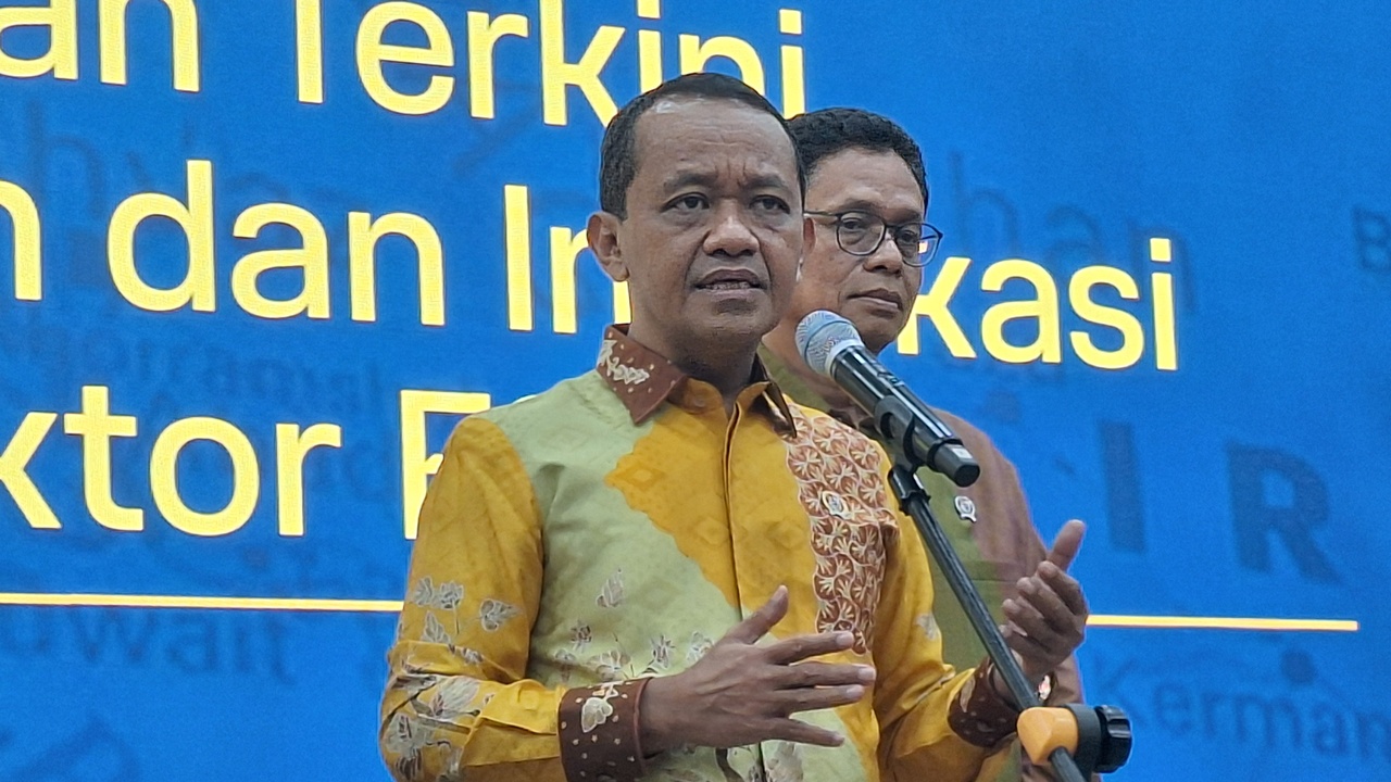 Ketegangan Timur Tengah Tekan Harga BBM, Bahlil Siapkan Skenario Terburuk