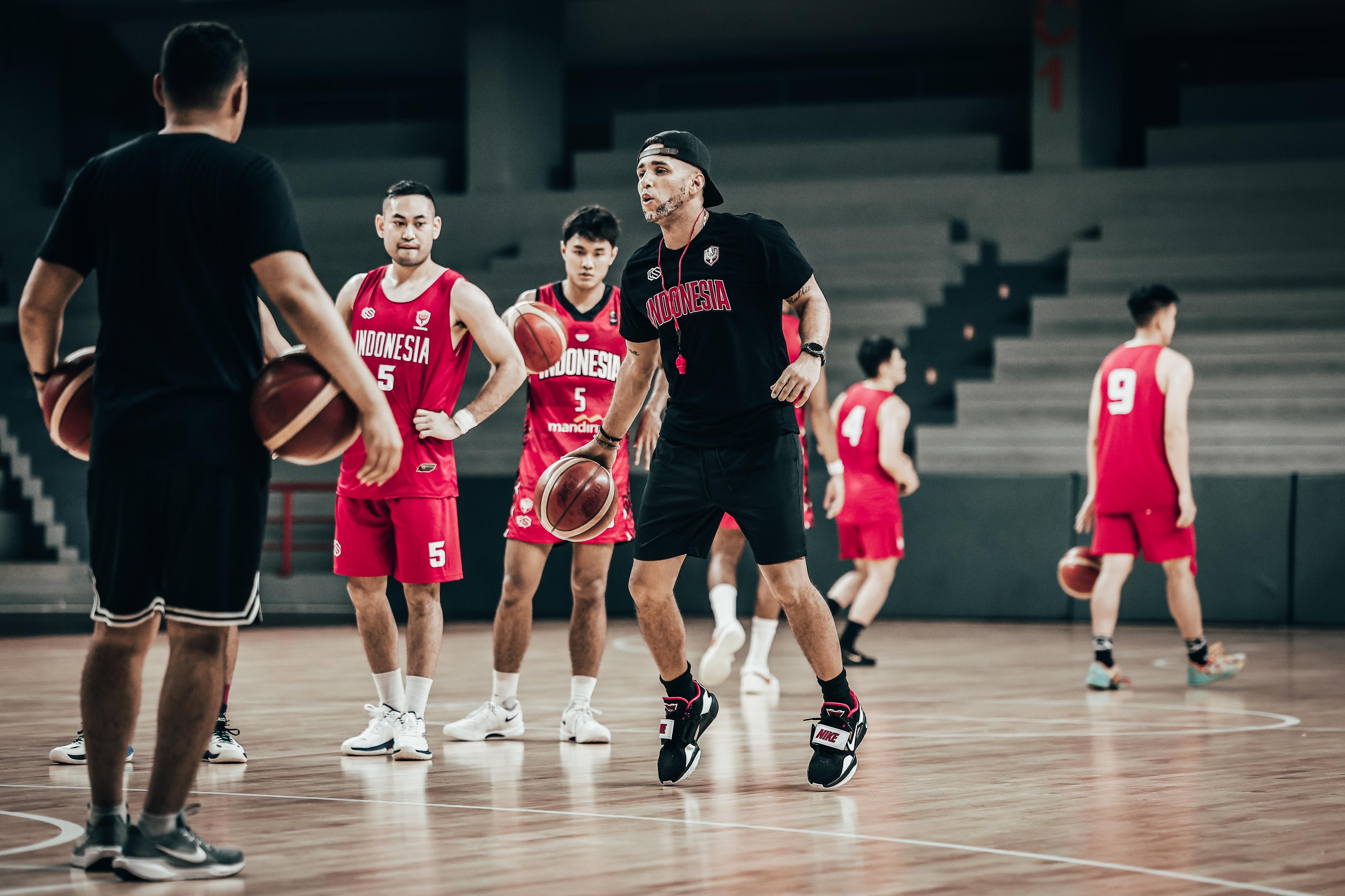 Pelatnas Timnas Basket Putra Dimulai, David Singleton Racik Skuad SEA Games 2025