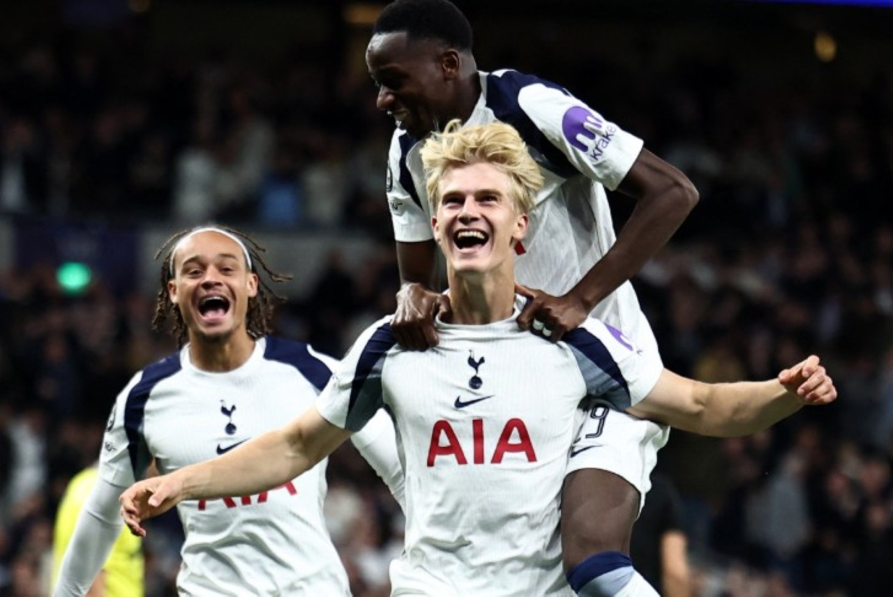 Tottenham vs Villarreal 1-0, Gol Bunuh Diri Selamatkan The Lilywhites
