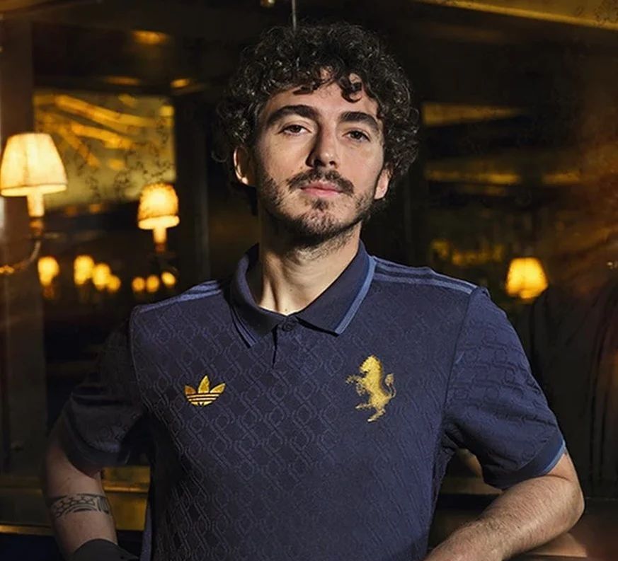 Bagnaia Jadi Model Jersey Ketiga Juventus FC