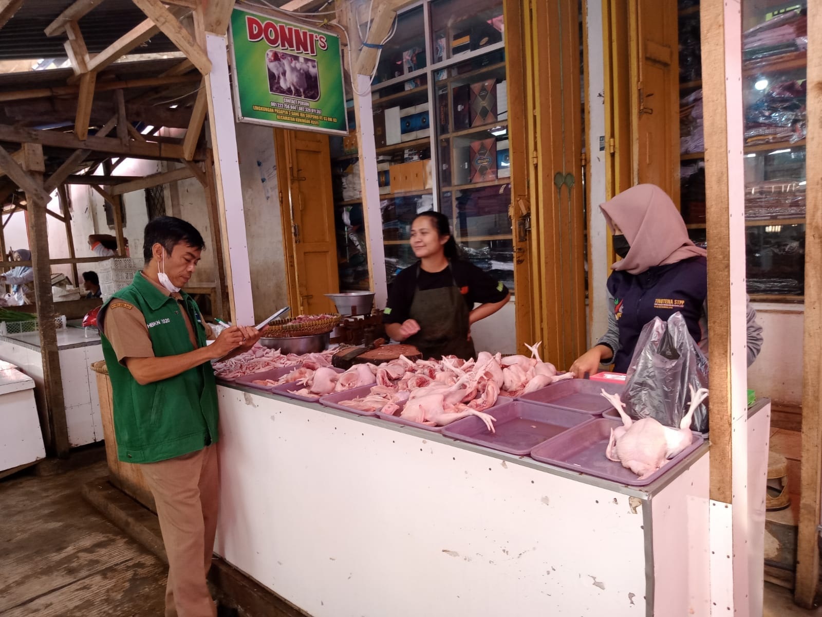 Minyak, Daging dan Telur Masih Mahal