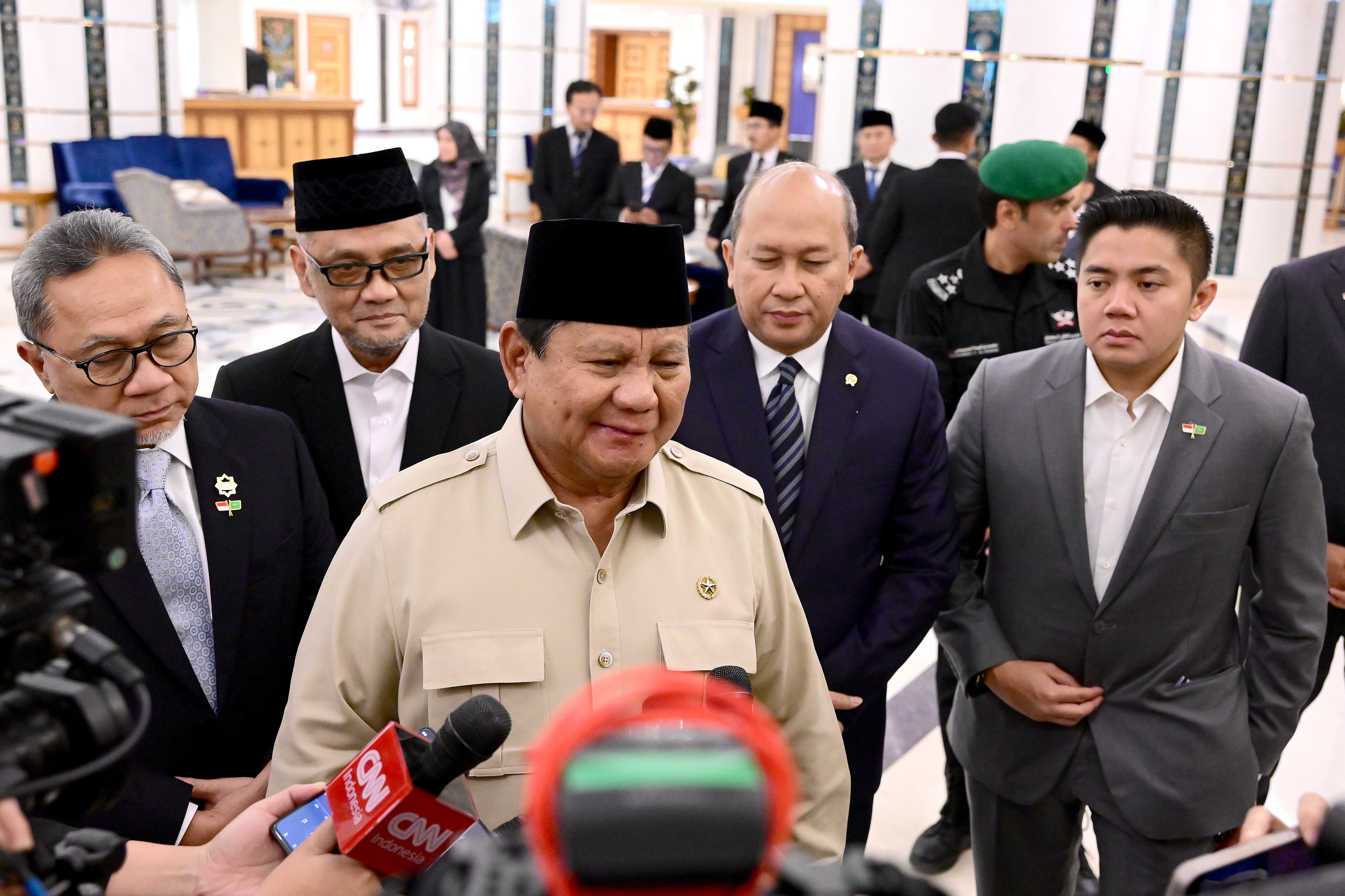 Dari Tanah Suci, Prabowo Perintahkan Basarnas Bergerak Selamatkan Penumpang KMP Tunu Pratama Jaya