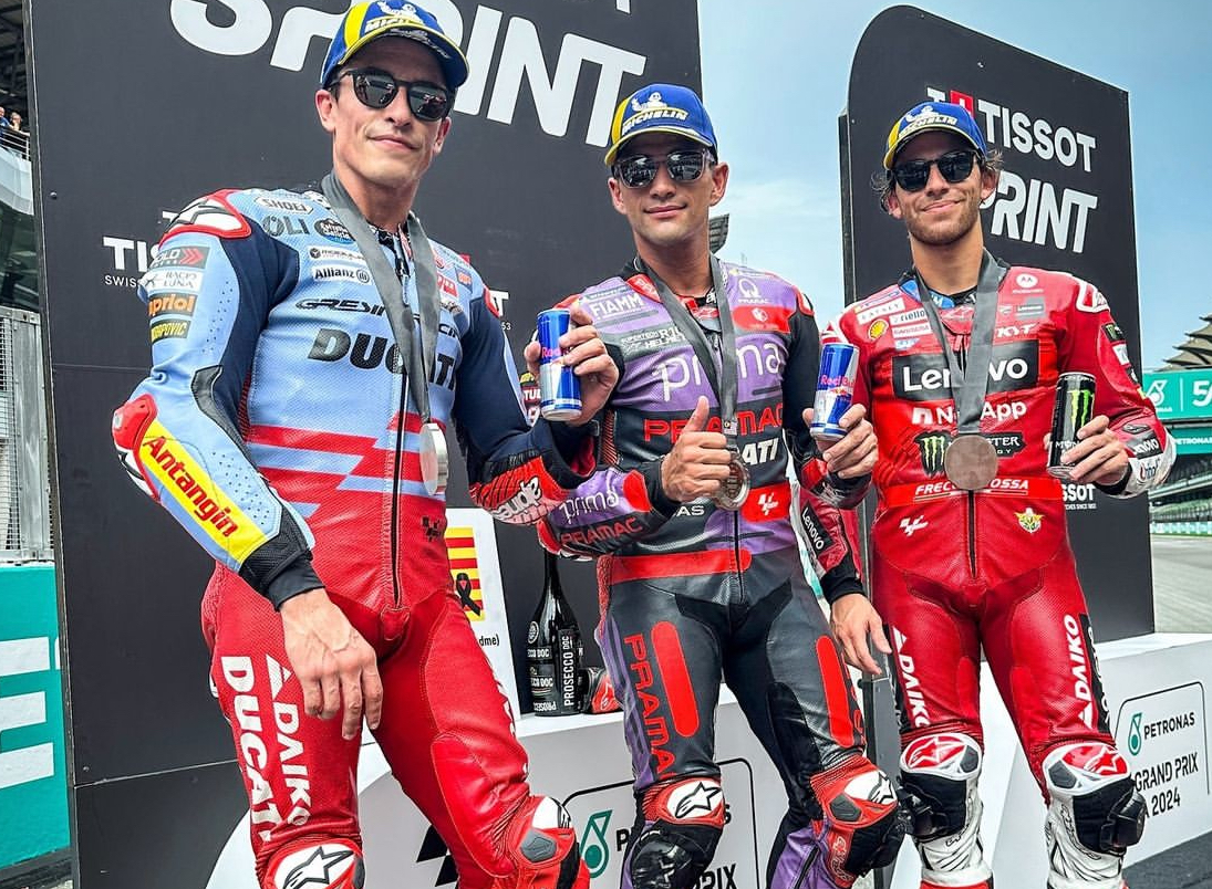 Pecco Bagnaia Out, Jorge Martin Menangi Sprint Race MotoGP Malaysia 2024: Butuh 9 Poin Kunci Gelar Juara Dunia