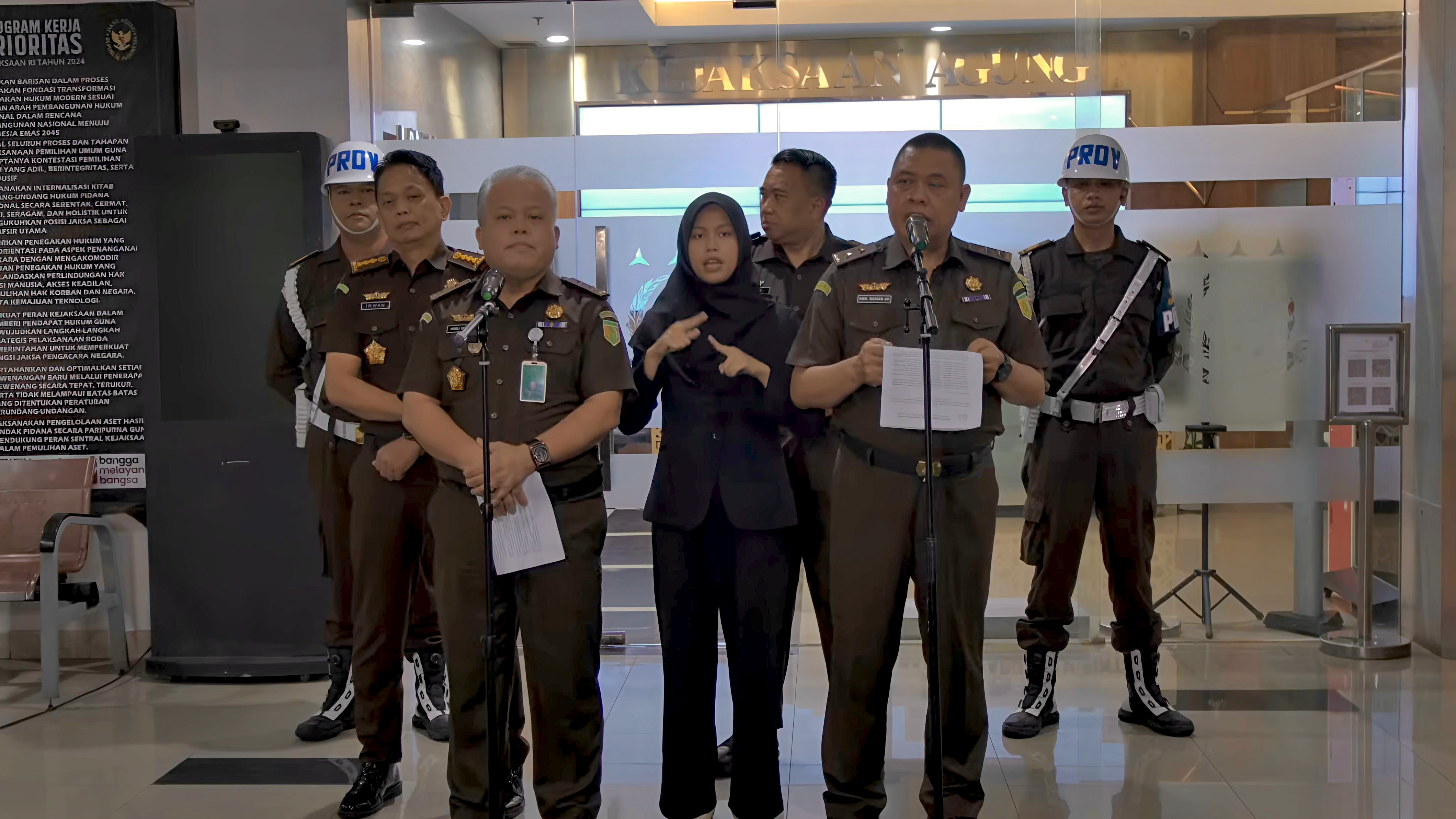 BREAKING NEWS: Dirut Pertamina Patra Niaga dan Dirut PIS Jadi Tersangka Korupsi Tata Kelola Minyak!