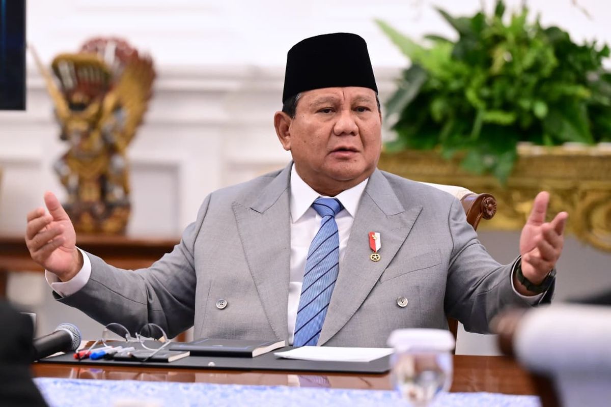 Prabowo Diminta Tarik Polisi Aktif dari Jabatan Sipil 