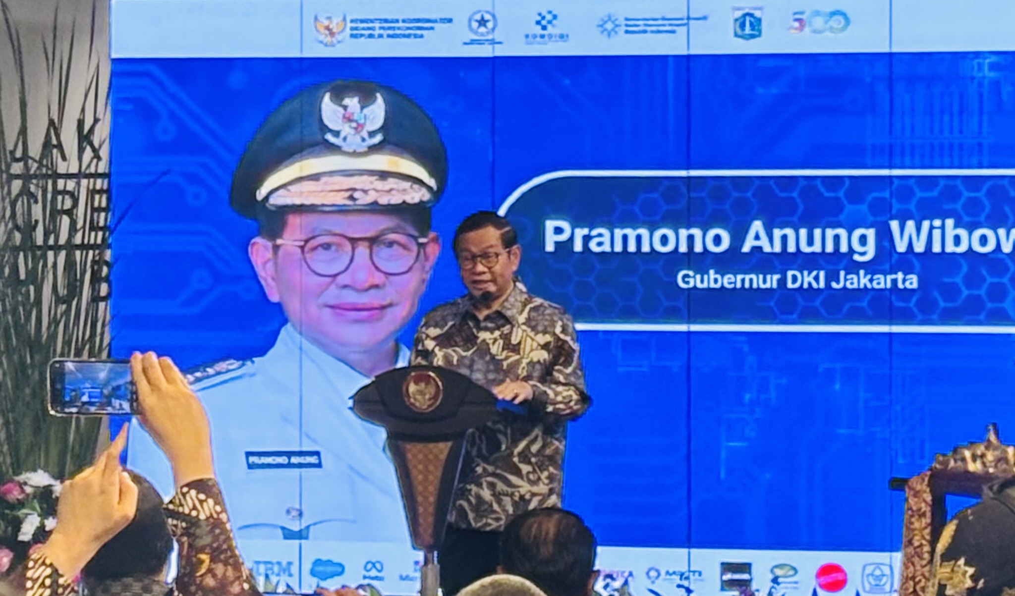 Pramono Tantang Gen Z Cari Solusi Macet dan Sampah, Pemenang Diajak ke Luar Negeri