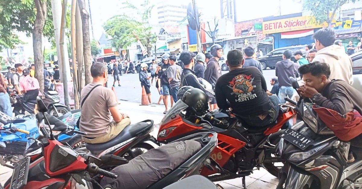 Kronologi Bentrokan Massa di Embong Malang, Dugaan Dipicu Miras