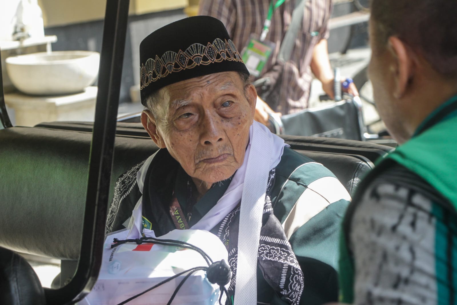 Kisah Kakek Hardjo Asal Ponorogo: Menjelajahi Tanah Suci di Usia 109 Tahun, Pilih Jalan Kaki Ketimbang Kursi Roda!