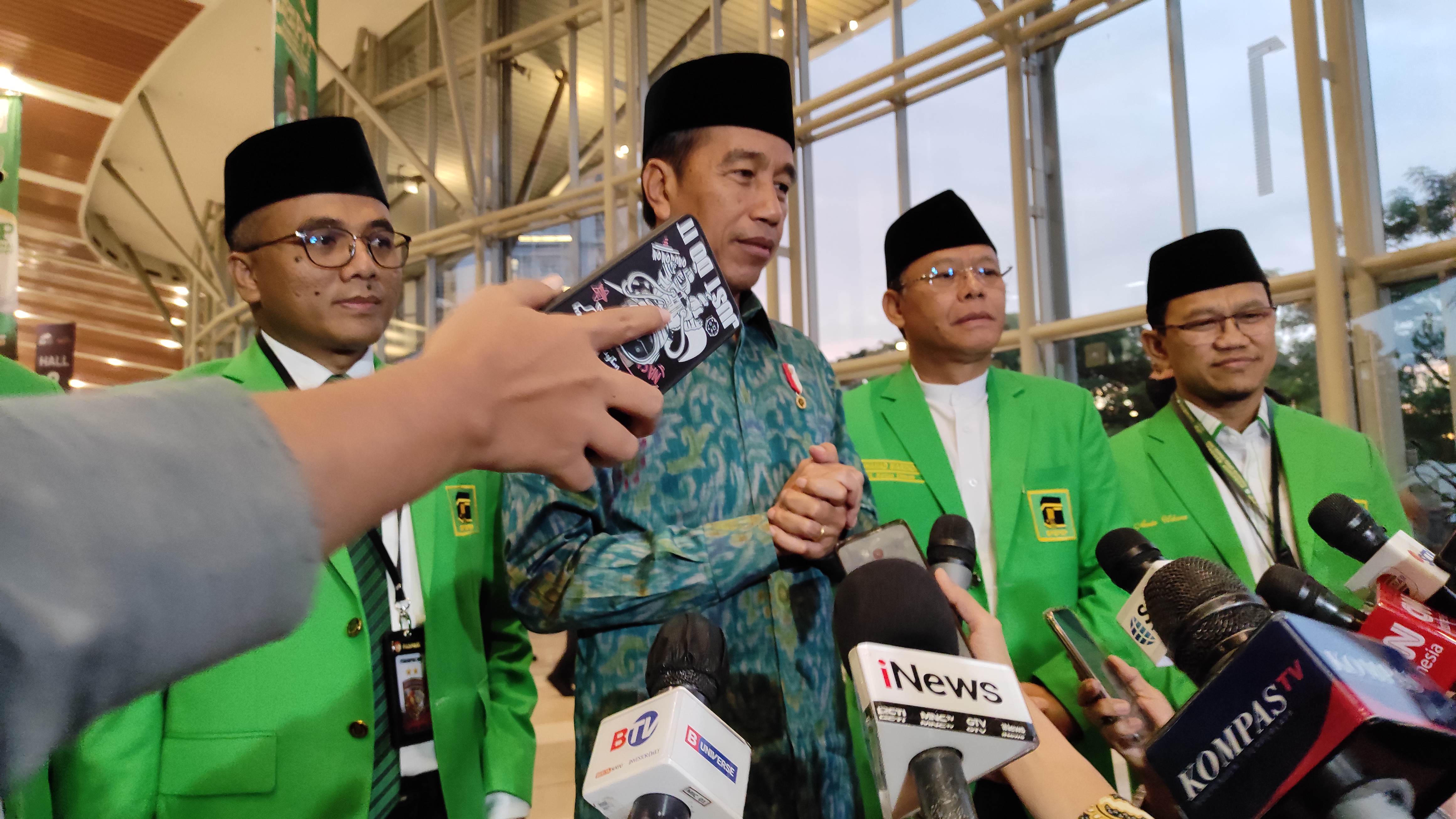 Jokowi Tanyakan Cawapres yang Tidak Hadir di Harlah PPP ke-50, Sudah Kantongi Nama?