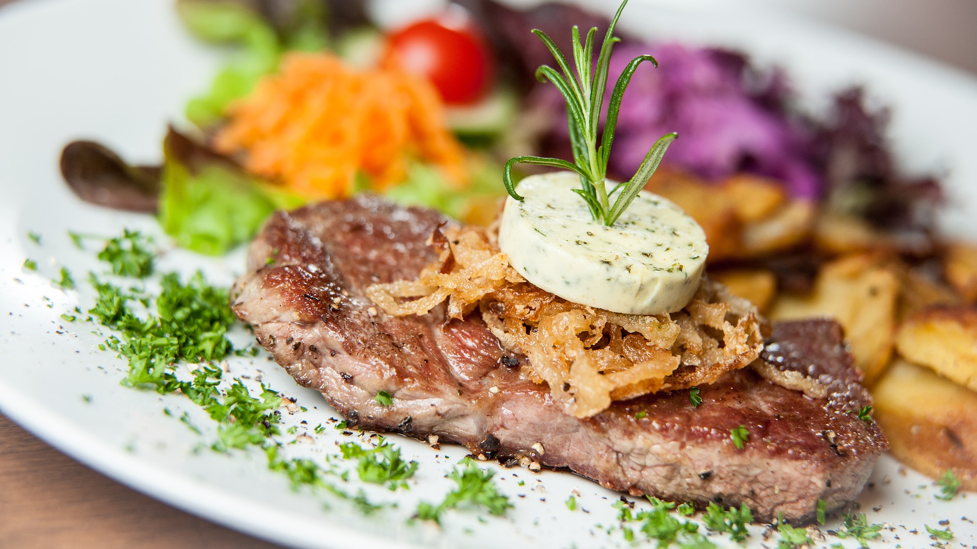 Resep Steak Sapi Lada Hitam Lembut dan Juicy, Pilihan Tepat Habiskan Stok Daging Kurban