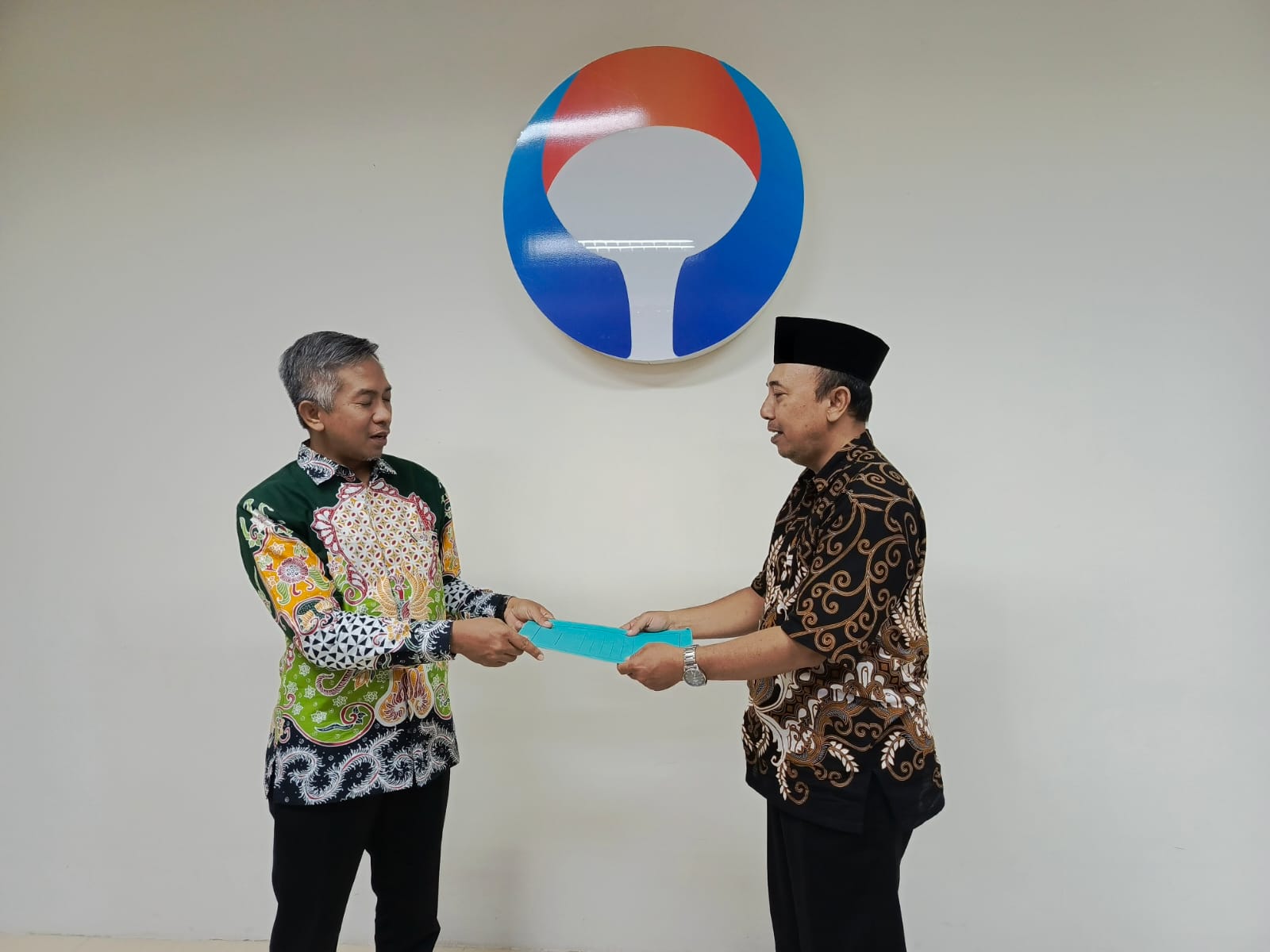 Siswanya Pindah ke Sekolah Negeri, SMP Swasta Surabaya Laporkan Dispendik ke Ombudsman