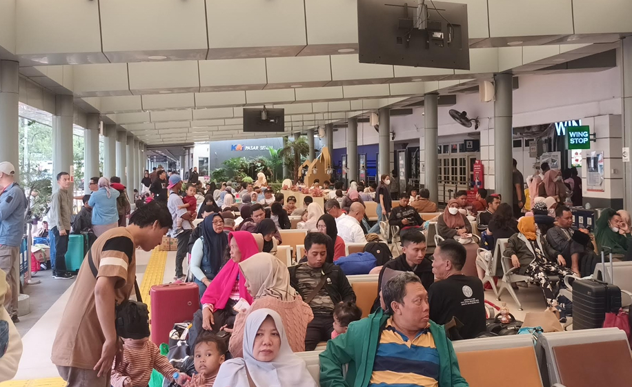 Mey, Salah Satu Pendatang Baru di Jakarta Pasca Lebaran Tergiur Bekerja Sebagai PRT