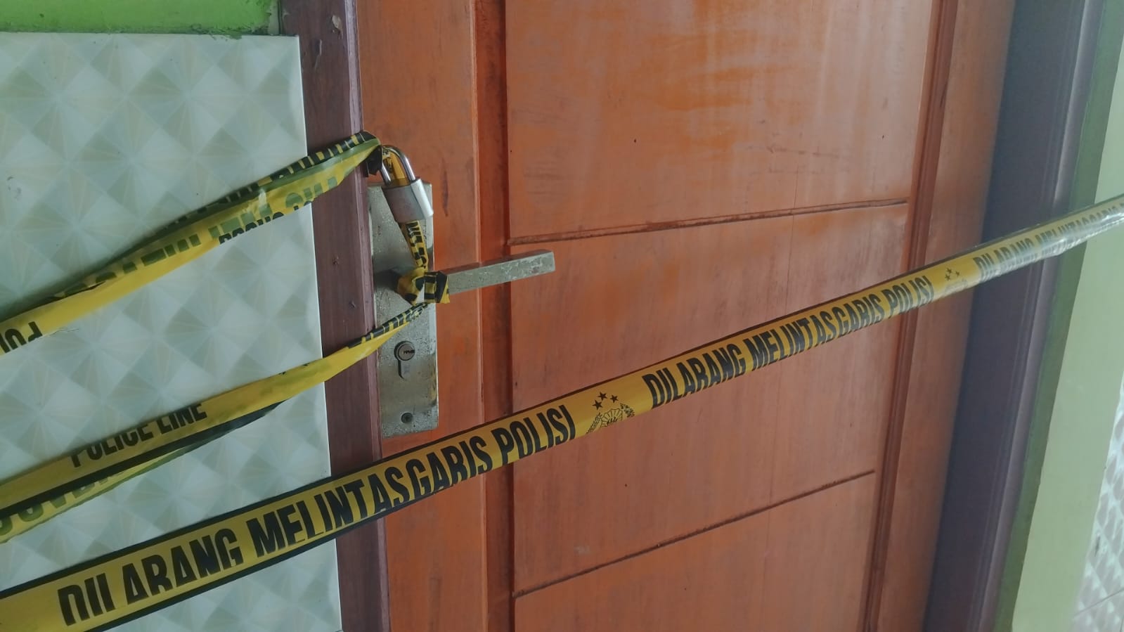 Gadis Muda Ditemukan Tewas Penuh Luka Sayat di Kontrakan Bekasi, Sempat Ada Tamu Pria Mencurigakan