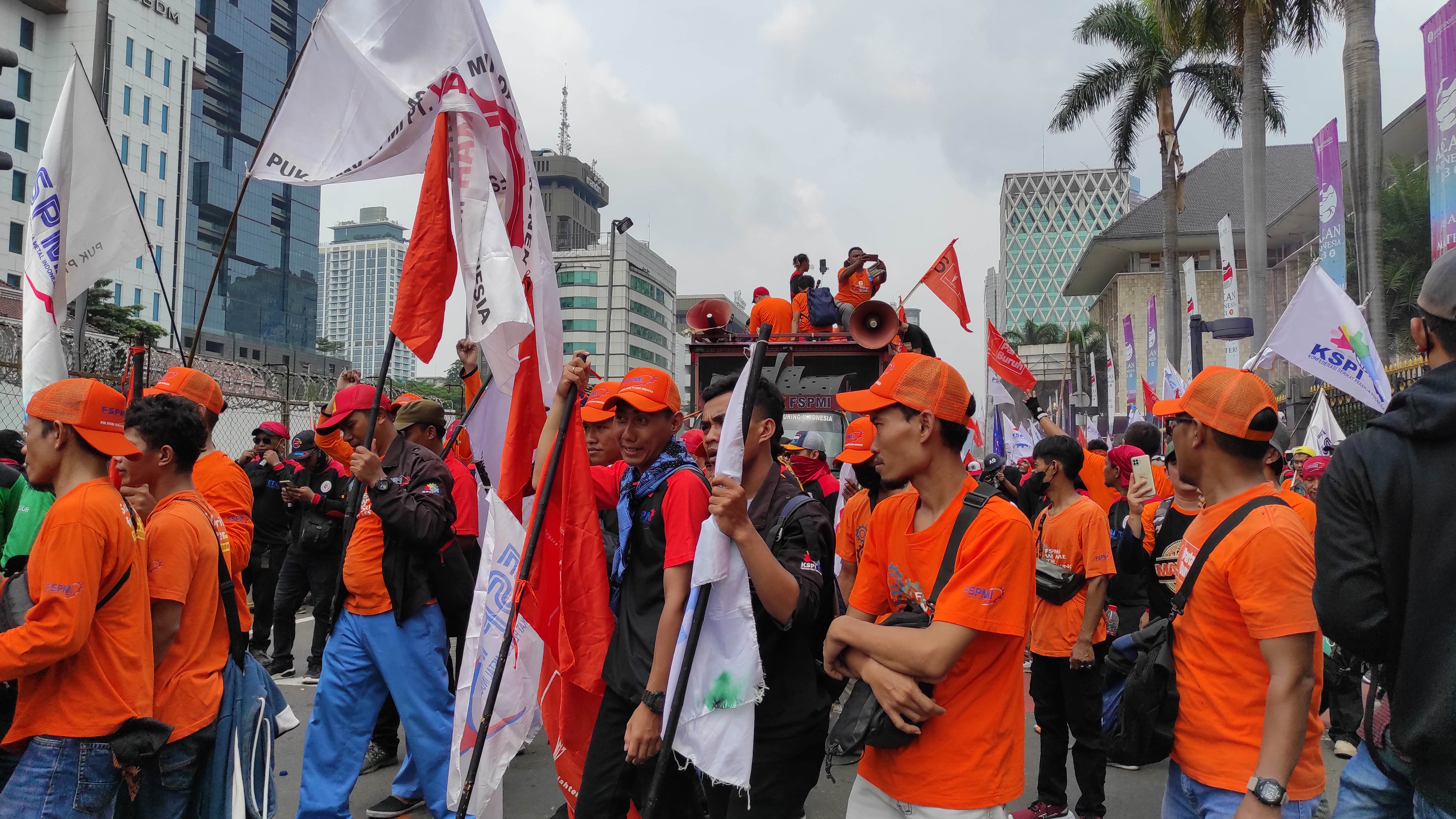 'Penumpang Gelap'! Ada Sosok Capres yang Bakal Orasi Bareng Buruh di Istora Senayan, Siapa?