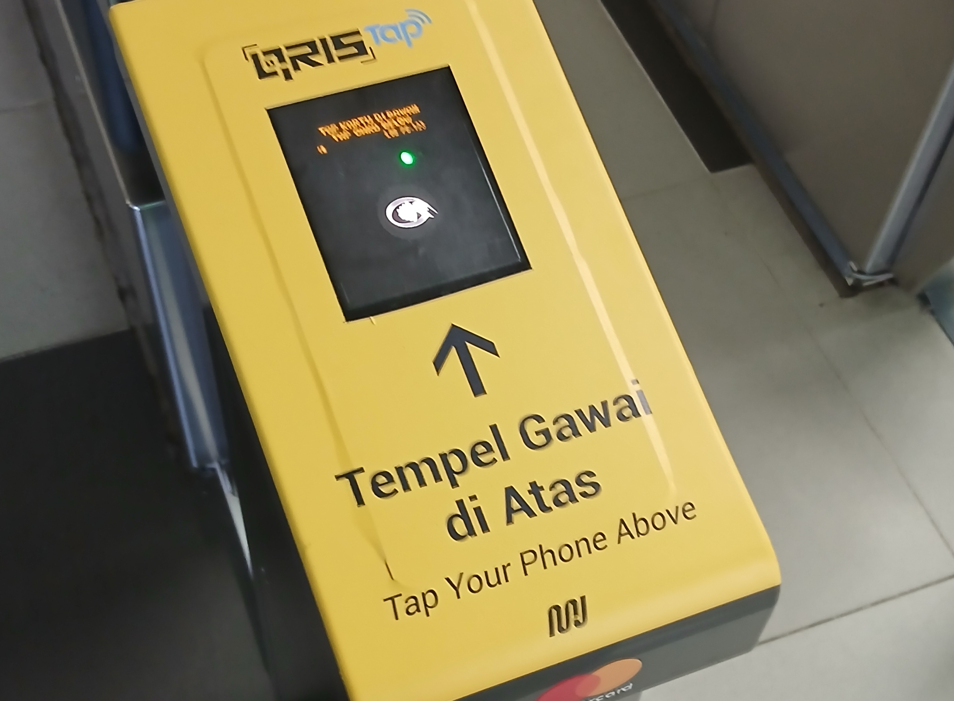 Resmi! QRIS Tap Kini Berlaku di MRT, KRL dan Transjakarta, Ini Cara Pakainya dan Kendalanya