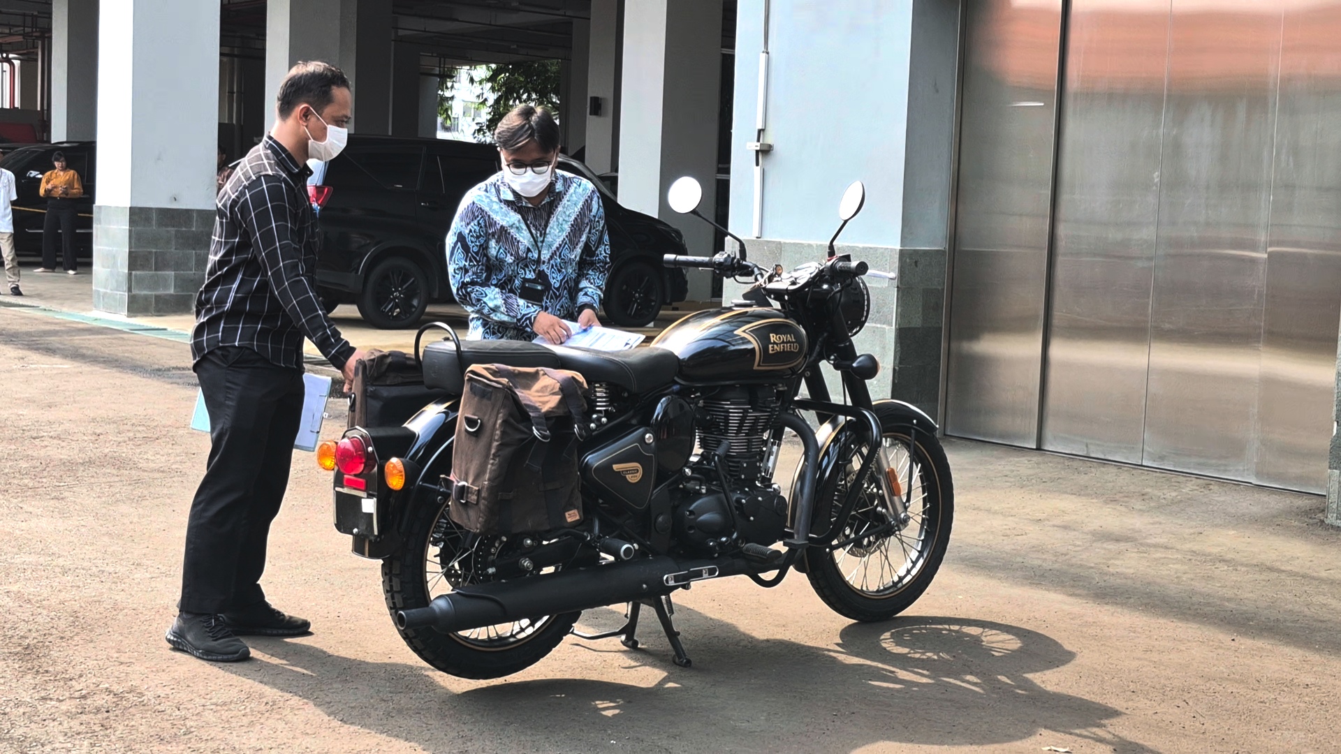 Ini Penampakan Motor Royal Enfield Classic 500 Limited Edition Milik Ridwan Kamil, Sudah Tiba di Rupbasan KPK