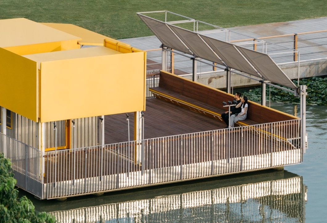 Bloom Box, Desain Kafe Unik dengan Fasad Dinamis