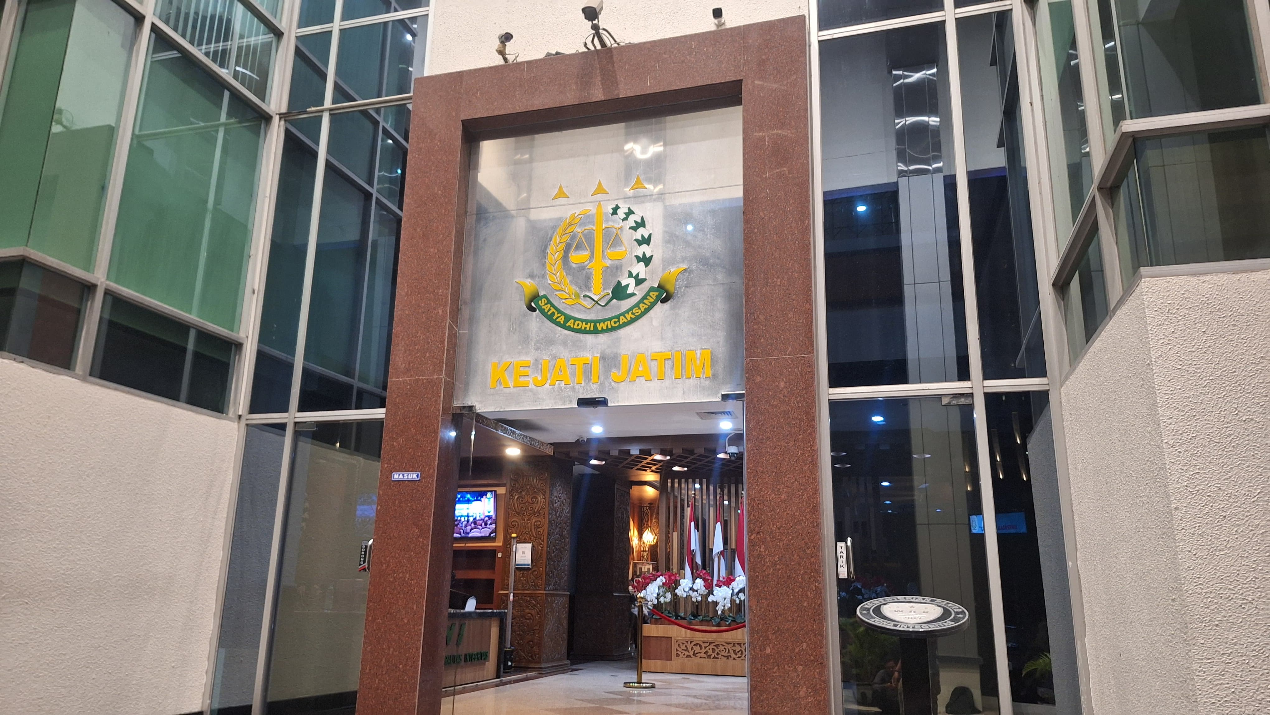 Dua Jaksa Kejati Jatim Diperiksa Kejagung, Apa Kasusnya?