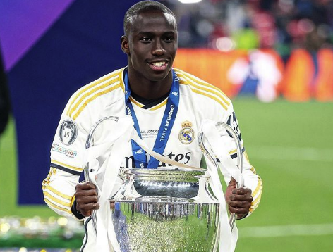 Real Madrid Perpanjang Kontrak Ferland Mendy, Mengabdi Sampai 2027! 