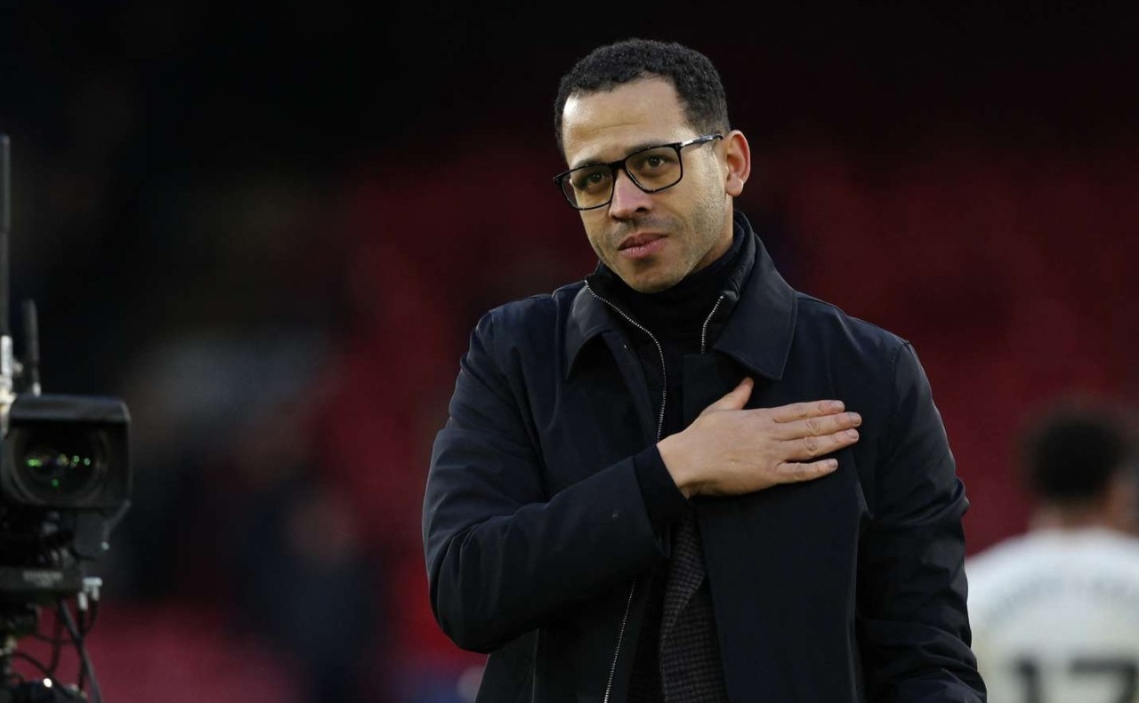 Chelsea Dicemooh Fans Sebelum Comeback, Liam Rosenior Buka Suara