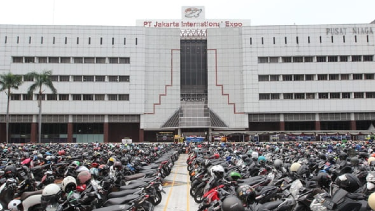 Dibuka Besok! Cek Lokasi Parkir di Jakarta Fair 2025 untuk Mobil-Motor Lengkap Harganya