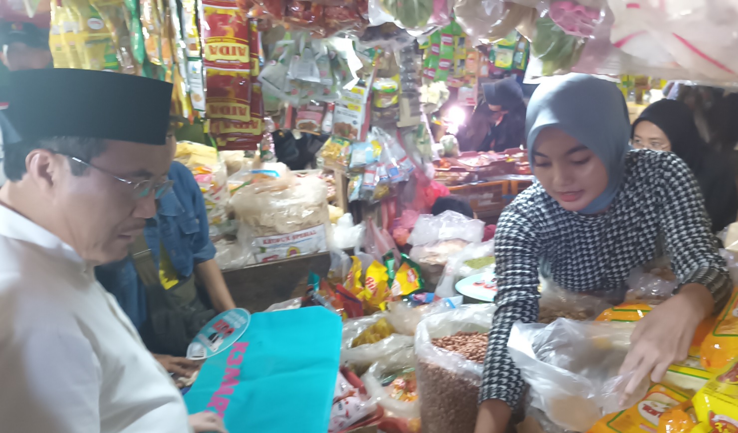 Suswono Kunjungi Pasar Serdang Kemayoran, Pedagang Keluhkan Sepinya Pembeli