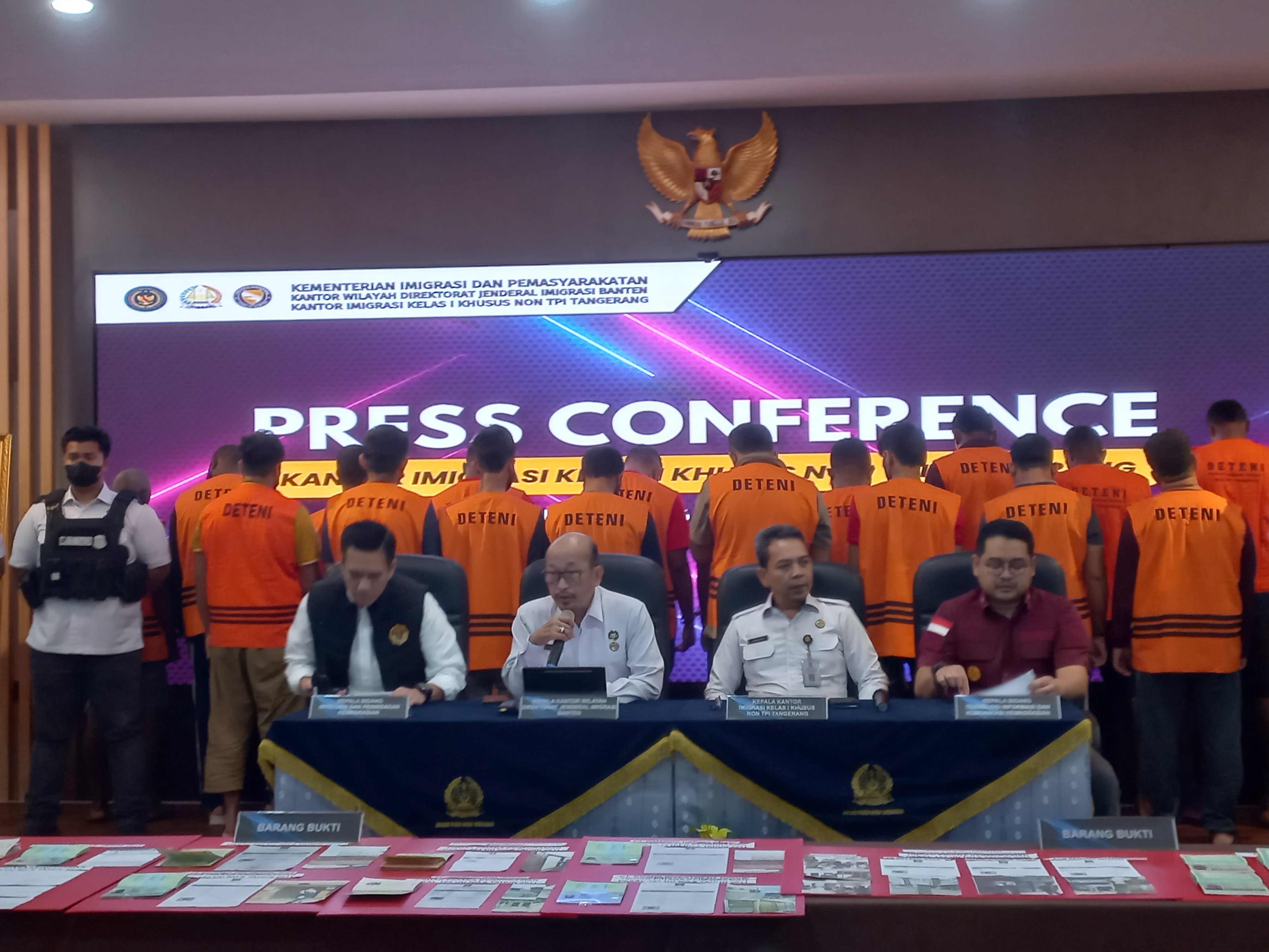Palsukan Dokumen, Imigrasi Tangerang Tangkap 19 WNA Afrika dan Pakistan