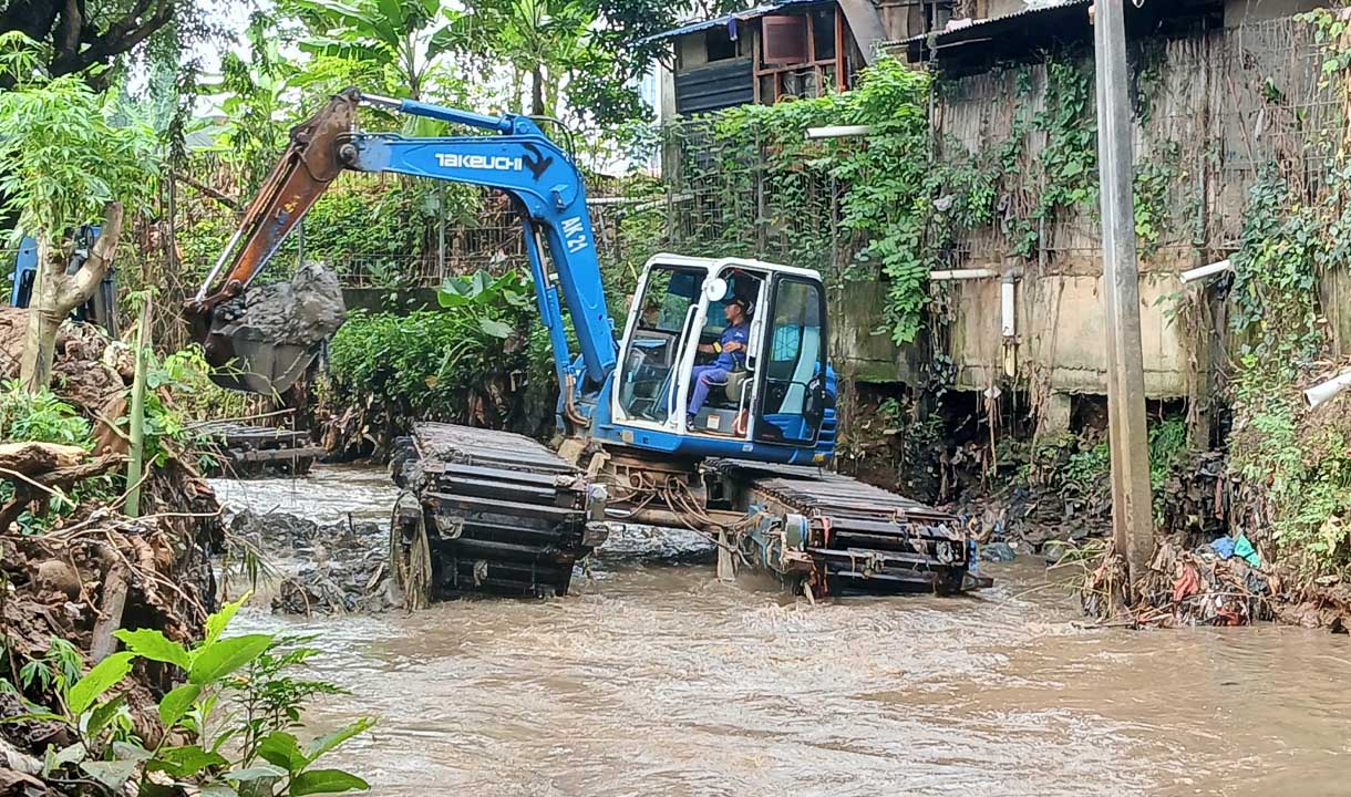 Alasan Bang Doel Minta Alat Berat Pengendali Banjir Dipasang GPS