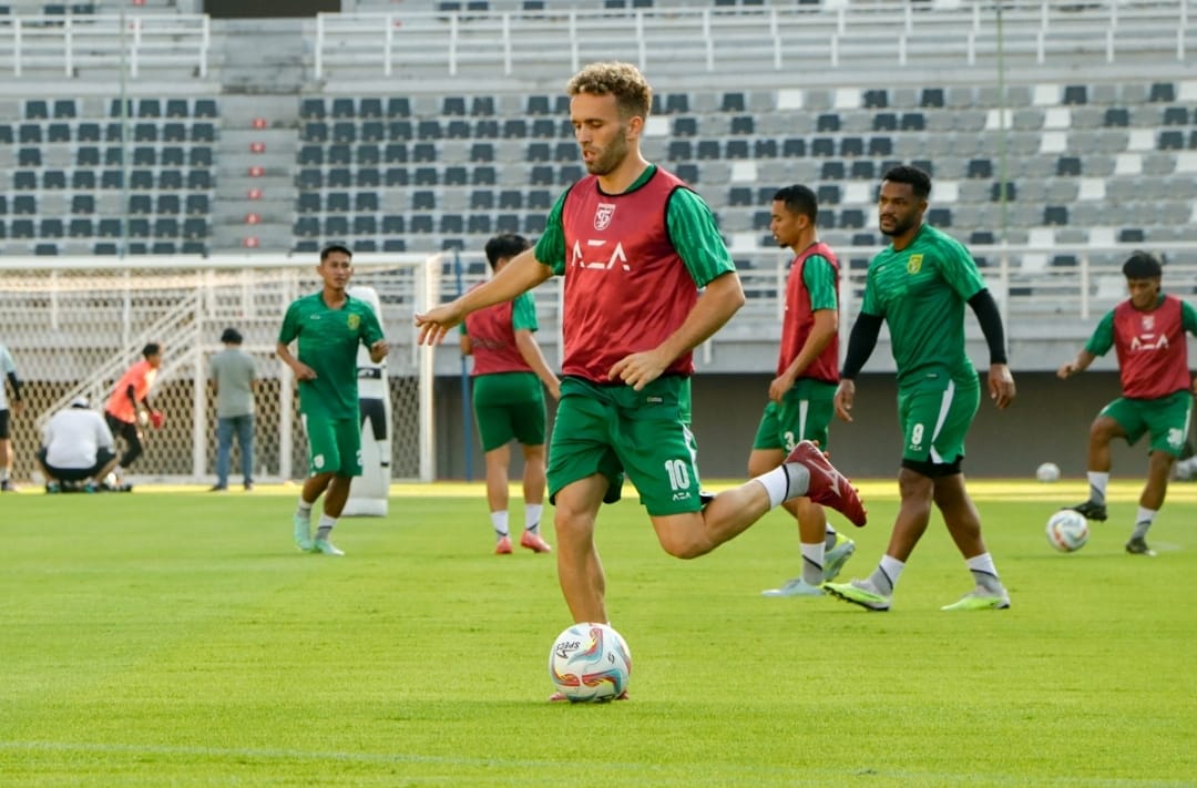 Official Training Persebaya vs Barito Putera: Paulo Victor dan Makan Konate Comeback