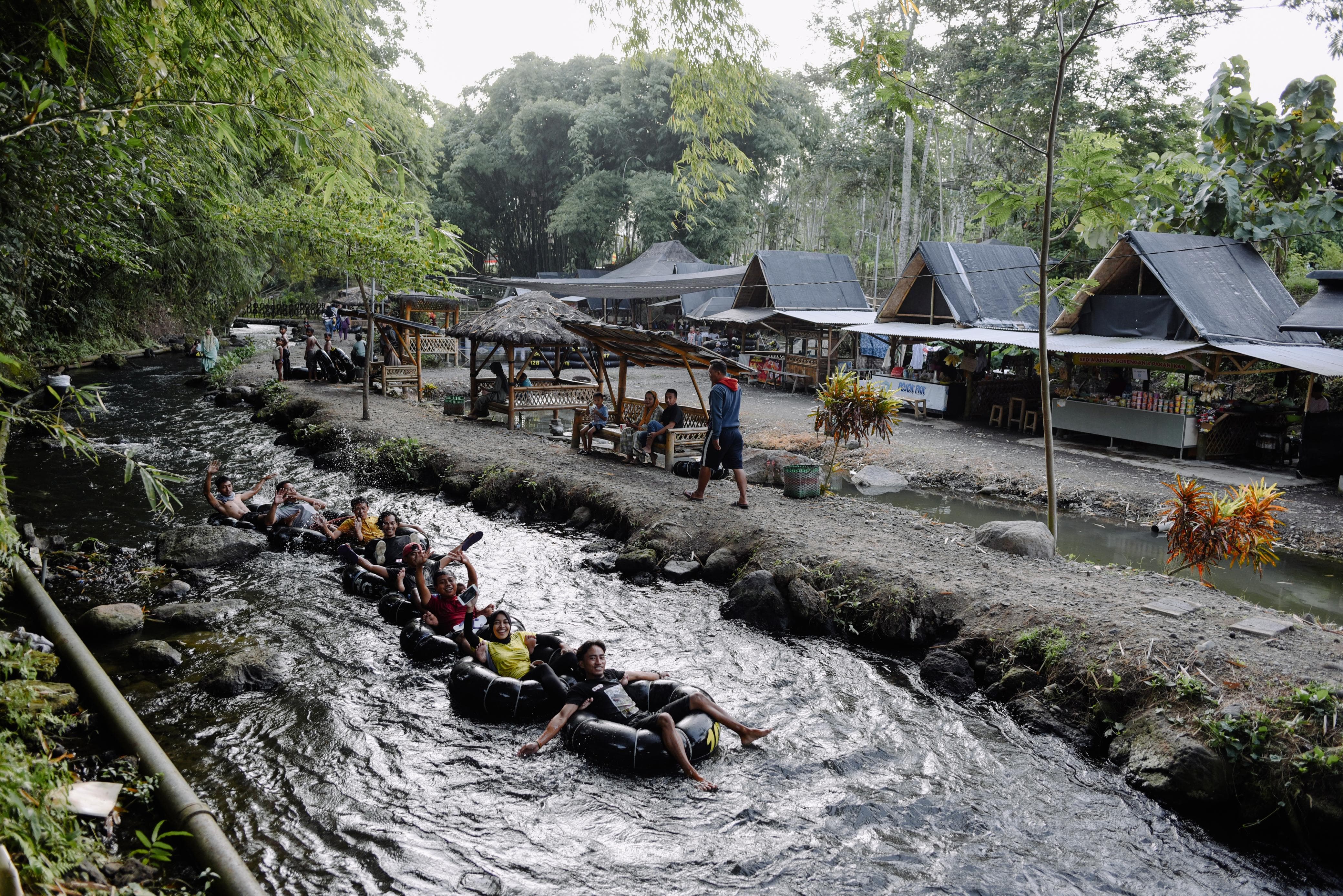 Anugerah Patriot Jawi Wetan II 2024: Eksistensi Wisata Tumpak Selo Tak Lepas dari Peran Tiga Pilar Desa Petahunan