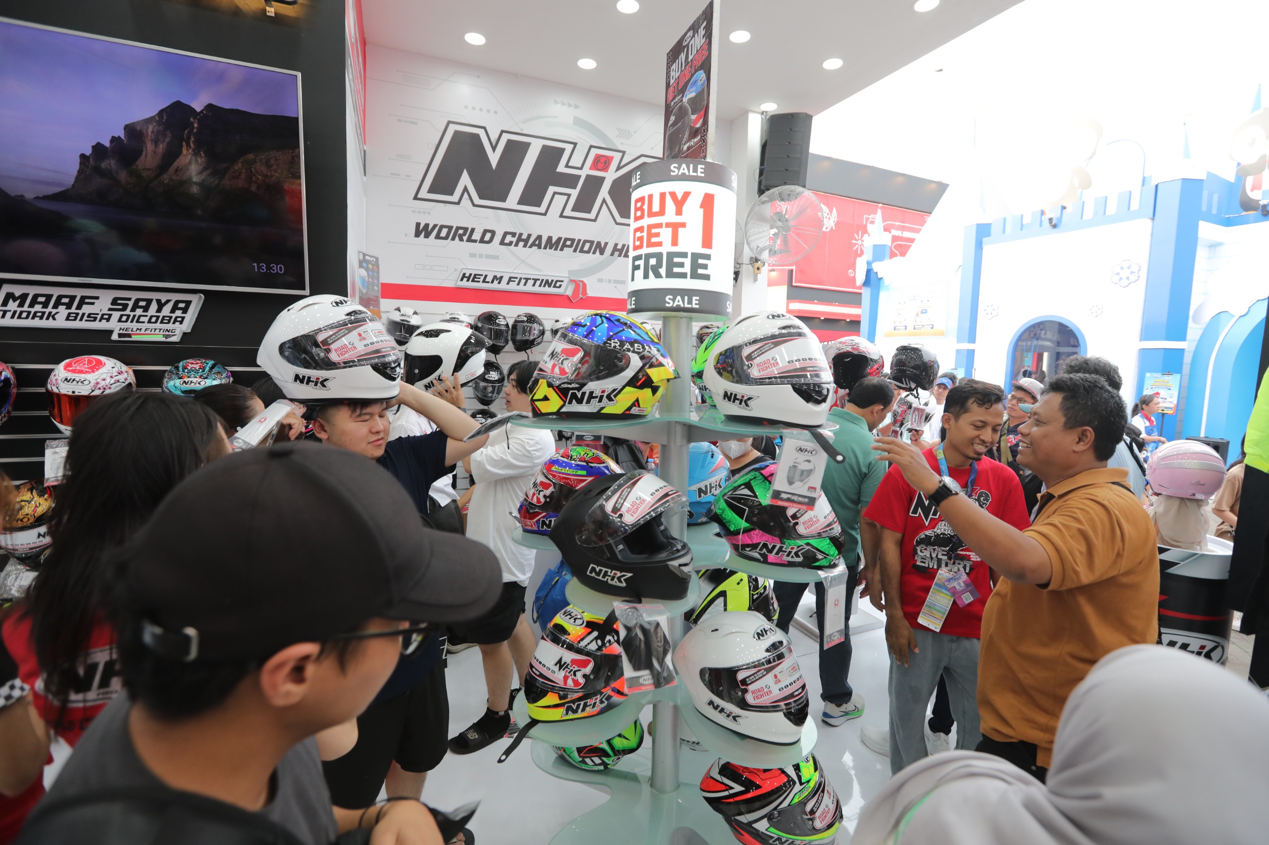 Buruan! Helm Mulai 100 Ribuan? Cuma Ada di Jakarta Fair 2025