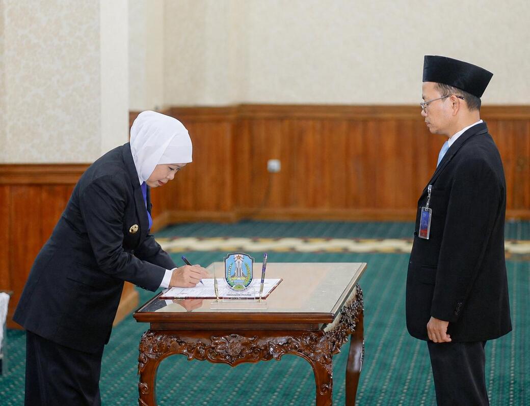 Gubernur Khofifah Kukuhkan Kepala BPKP Jatim