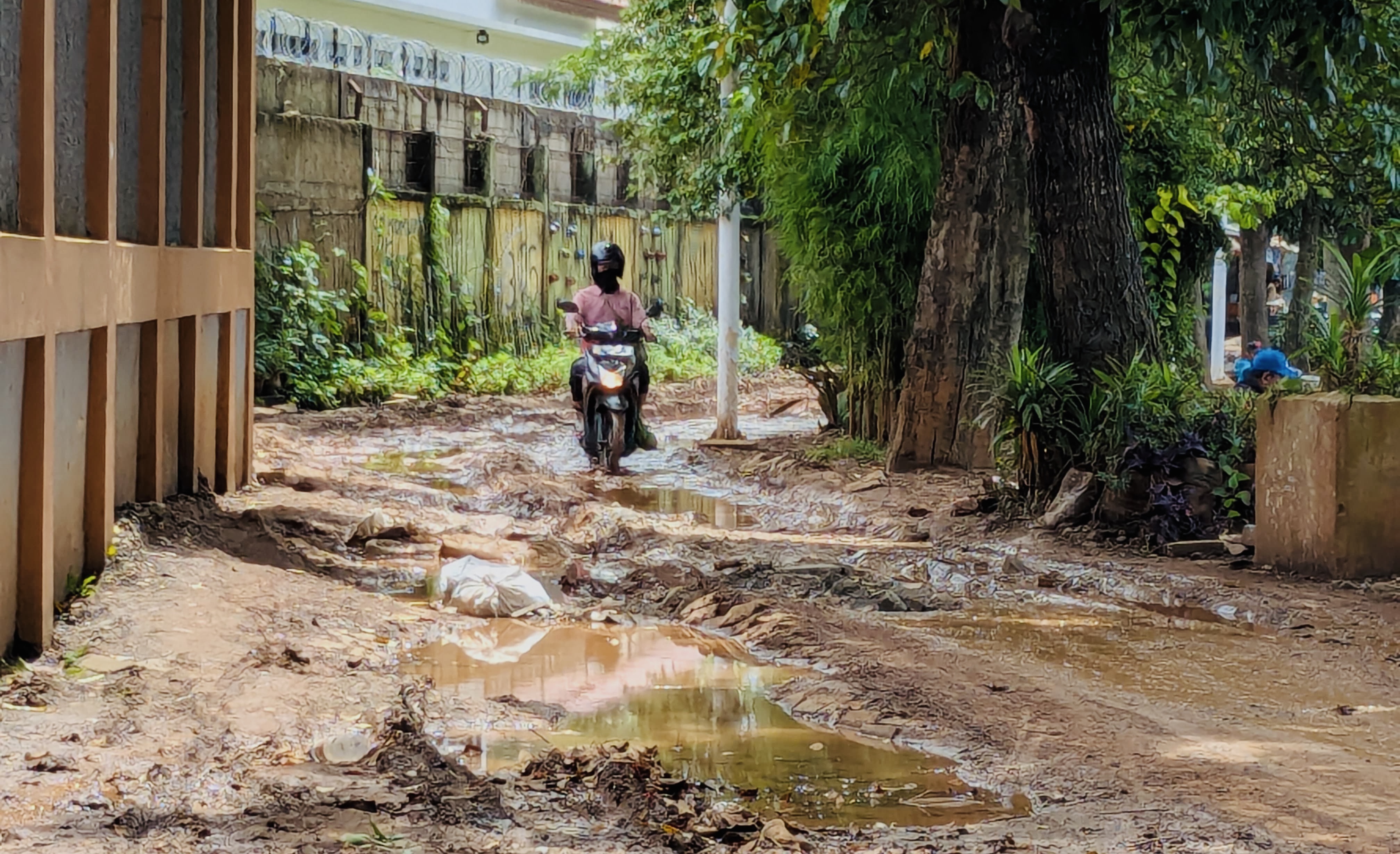 Jalan Wisata Budaya Setu Babakan Rusak Parah, Pramono: Kami Atensi Khusus