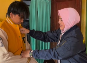 Kisah Iqbal Rasyid Anak Buruh Harian Tembus Kursi Kedokteran FKUI, Dijemput Langsung Pihak Kampus
