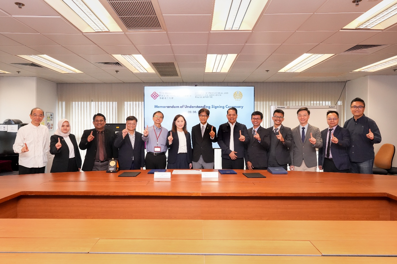 Unesa Belajar Strategi Pemeringkatan Global dari Hong Kong Polytechnic University
