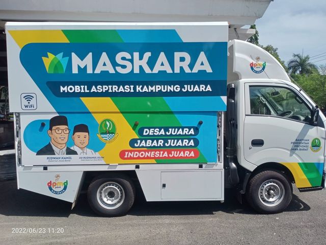 Bupati Indramayu Serahkan 3 Mobil Maskara